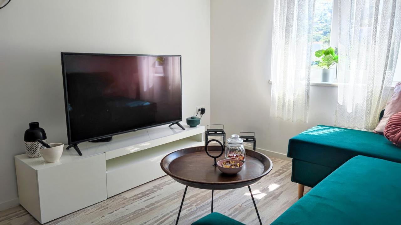 Apartman Jelena Подстрана Экстерьер фото
